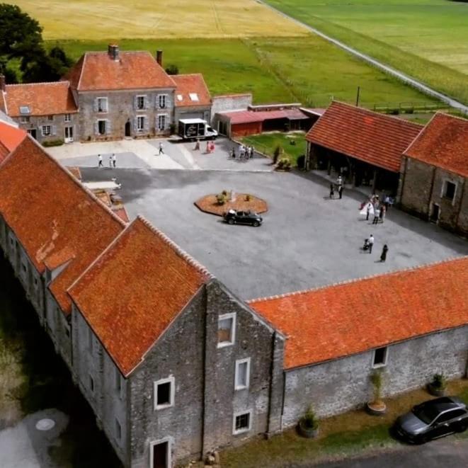 Domaine De La Ferme De Jean Grogne Hotel ฟงต์เนย์-เตรซิญี ภายนอก รูปภาพ